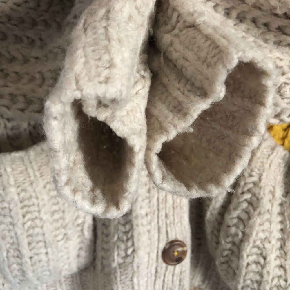 Pilcro Anthro Smile Daisy Flower Wide Knit Oatmeal Cardigan - Picture 7 of 8